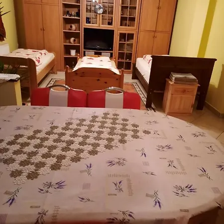 Konukevi Mez-bor Szallas
