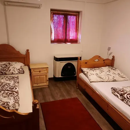 Méz-bor Szálló Báránd